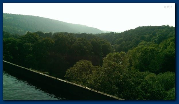 624x363 pixels (67K)